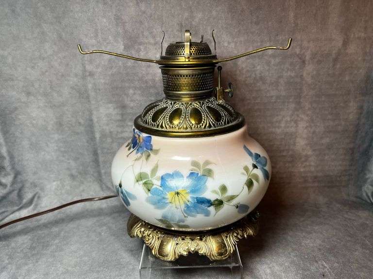 Parlor lamp hand painted floral base