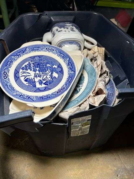Tote of Blue Willow style china