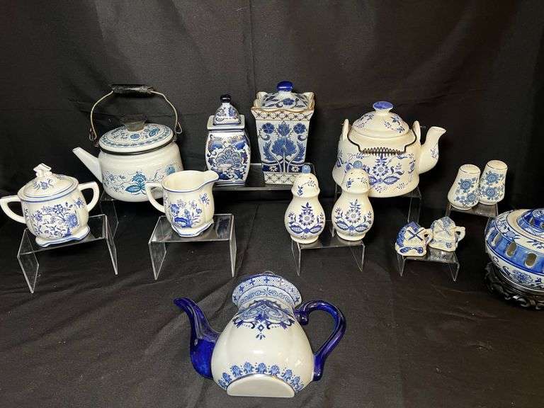 Assorted blue and white pattern ceramic and porcelain items