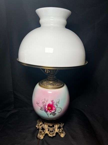 Vintage parlor table lamp