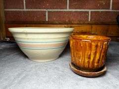McCoy 10” mixing bowl and planter