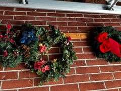 Group of artificial wreathes