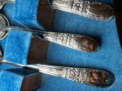Silver plated Wallace utensil set