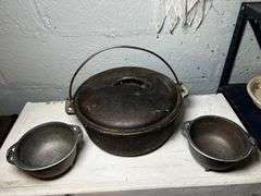 Cast metal Dutch pot and 2 salsa pots