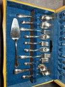 Silver plated Wallace utensil set