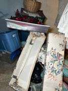 Linens, throw rugs, decor and more