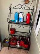 Contents of laundry room