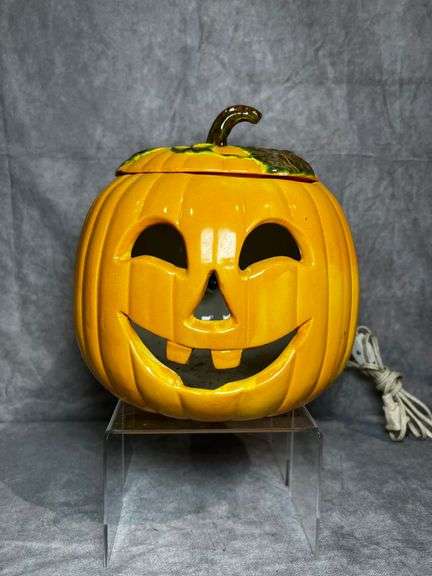 Electric ceramic jack o lantern