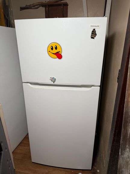 Frigidaire refrigerator/freezer combo