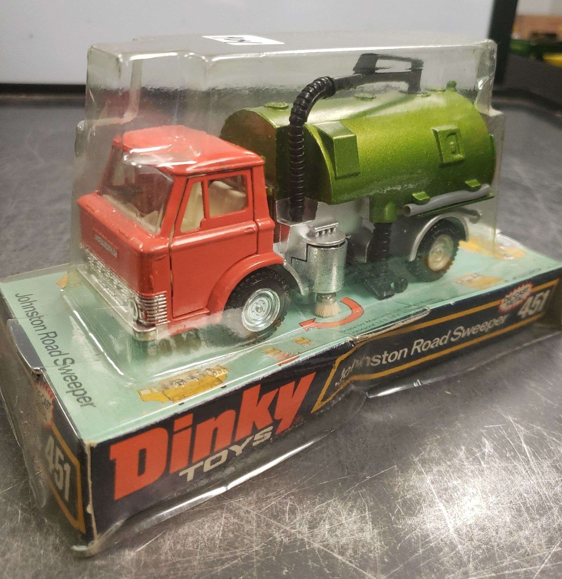 Dinky Toys Johnston Road Sweeper die cast replica with box