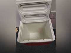 Legend Igloo cooler, 24 cans