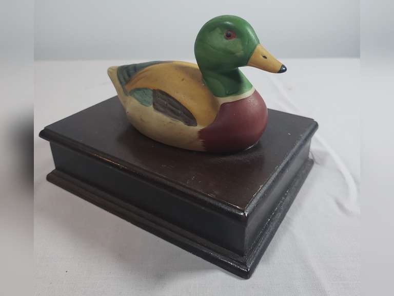 Wood duck playing card box Northern Kentucky Auction, LLC