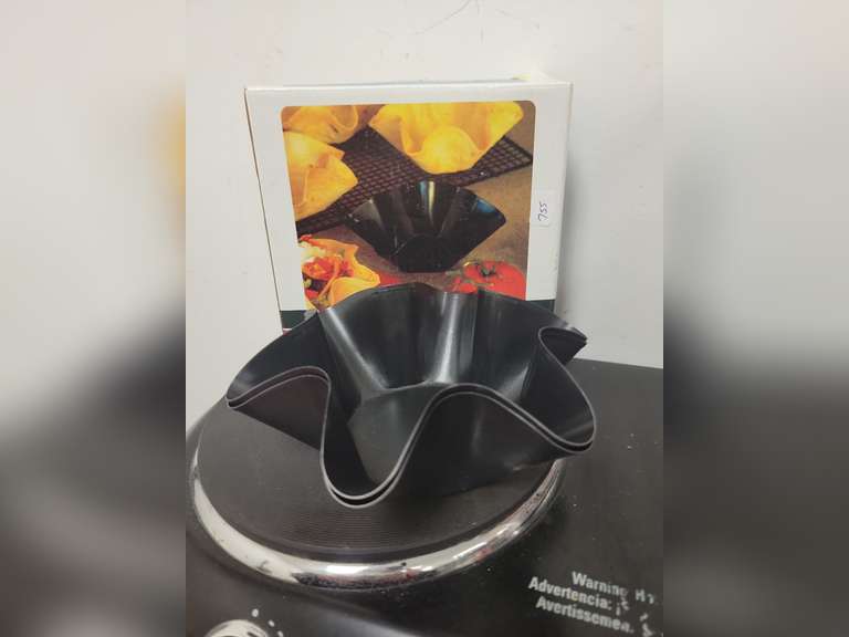 Farberware 2 Burner Hot Plate (Powered On When Tested), Tortilla Shell
