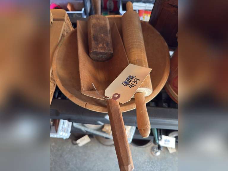 Bowl, rolling pins Northern Kentucky Auction, LLC