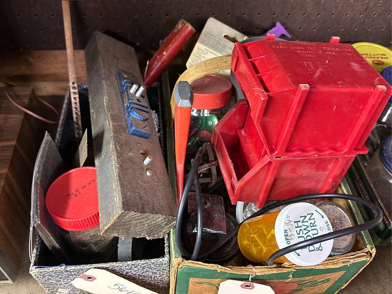 Work bench items - Northern Kentucky Auction, LLC