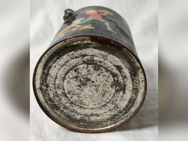 Monarch Peanut Butter tin
