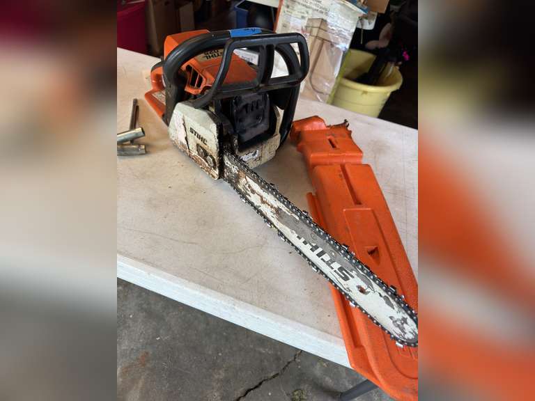 Stihl 025  has compression