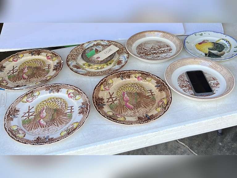 King Tom, a 72’ American tradition  plates (3), Maruta Ware (3), pie plates (2) and 1 vintage K&G Luneville France plate.