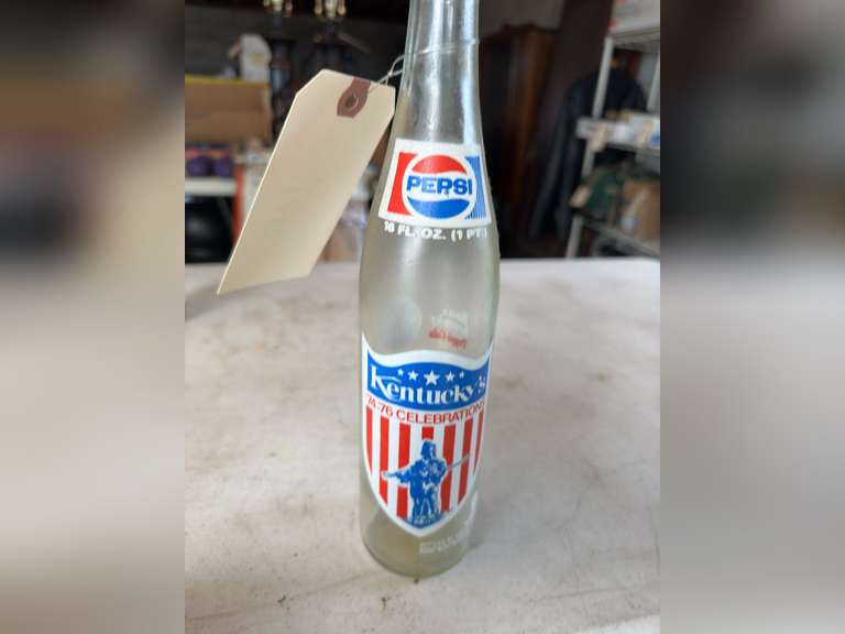 Kentucky 74-76 Pepsi bottle