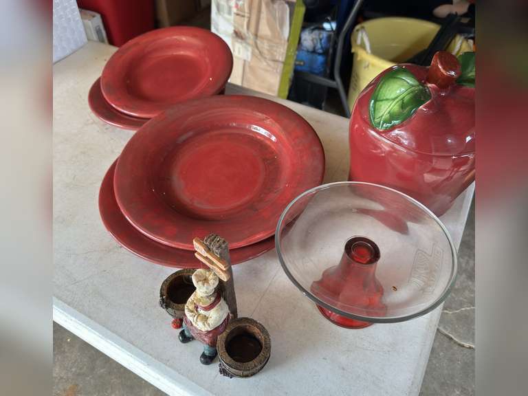 Stoneware plates, apple cookie jar, compote.