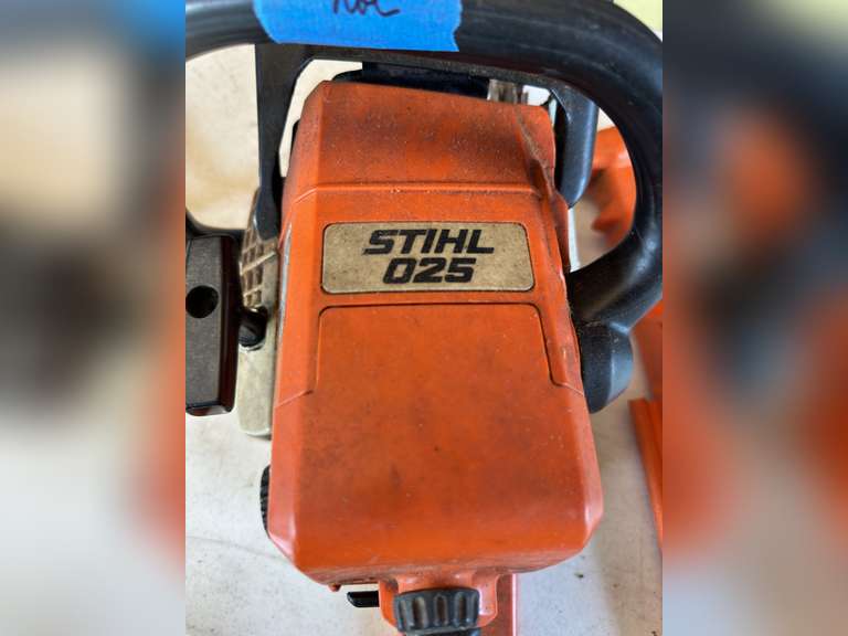 Stihl 025  has compression