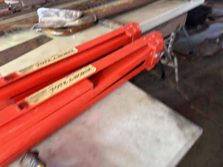 Foldable sawhorses