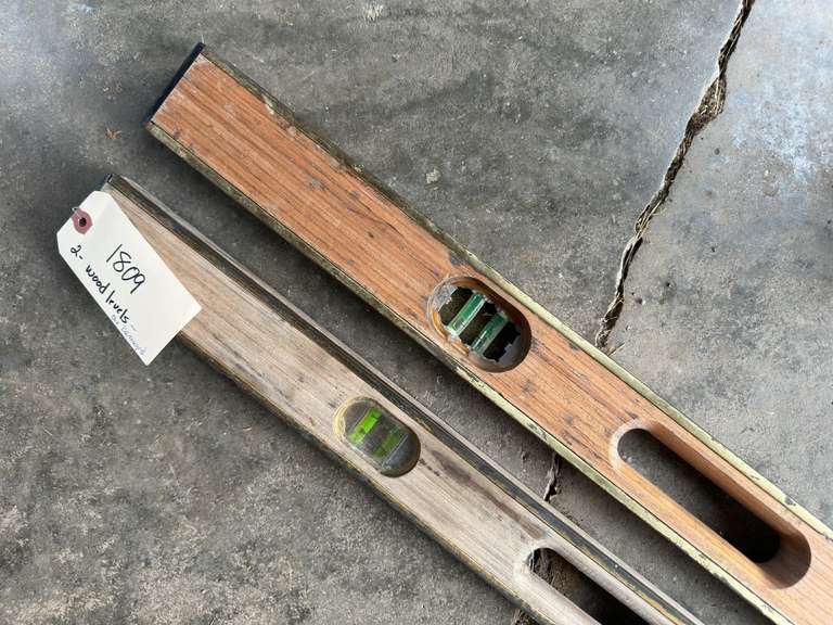 Two, 4 foot levels. One is damaged.