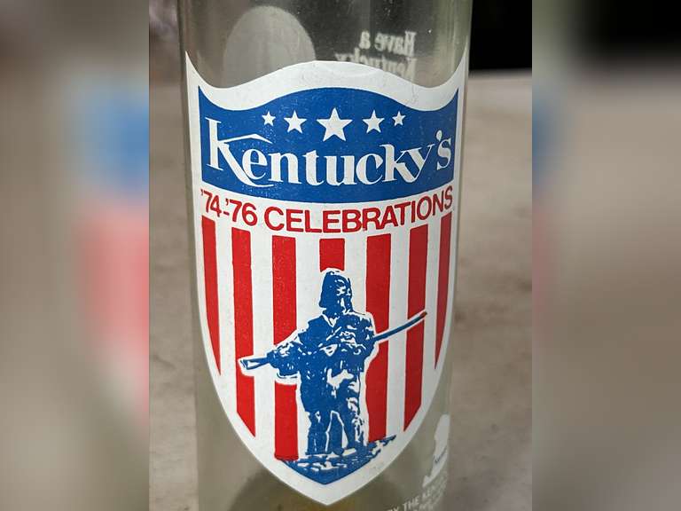 Kentucky 74-76 Pepsi bottle