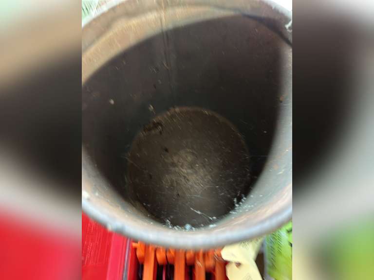 Metal bucket, and roadside emergency reflectors