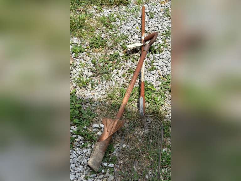 Sifter shovel, Hand tools
