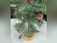 17” Christmas Tree (old)