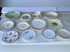 Miscellaneous vintage China. See photos for brands and condition.