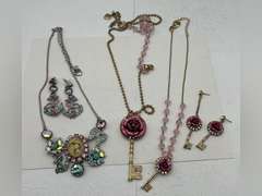 Betsey Johnson Cow Animal Enamel Jewelry Set - Bracelet, Earrings, Necklace, Ring BNWT