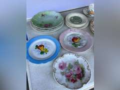 Miscellaneous vintage China. See photos for brands and condition.