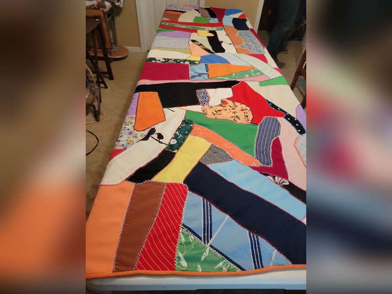 Hand Sewn Quilt, 96" x 78"