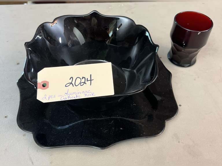 Luminary Noir plate & bowl. Cranberry glass.