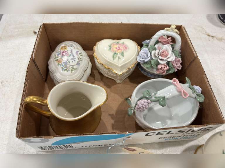 Knick Knacks