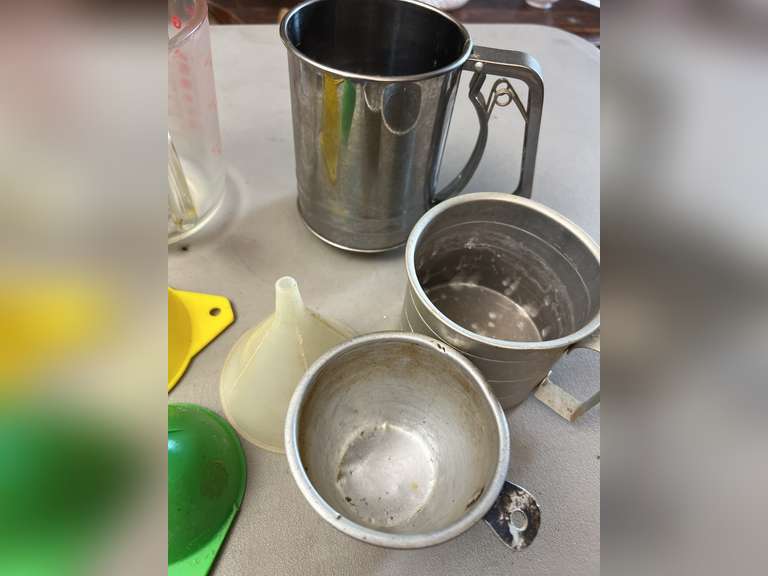 Kitchen gadgets.