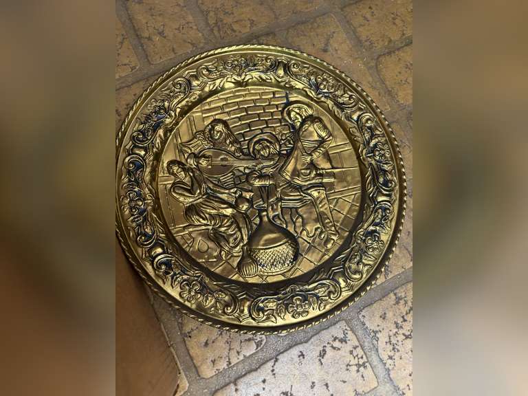 Box of vases and a metal wall medallion