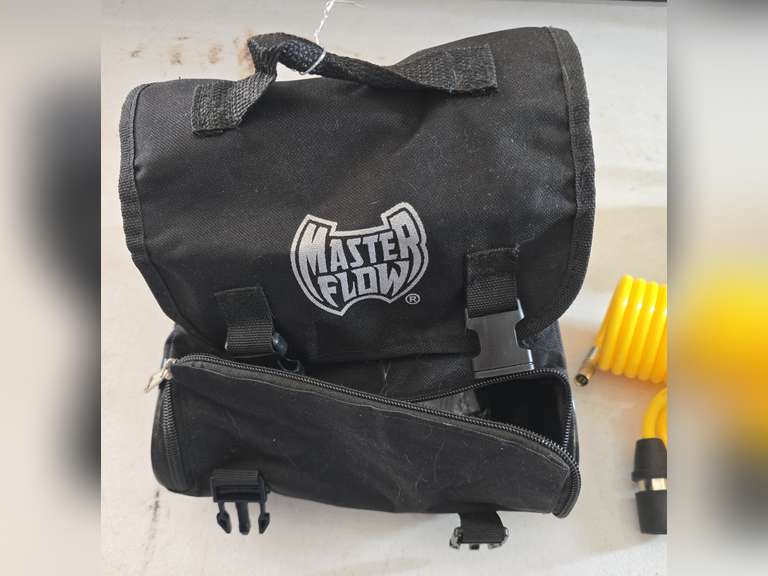 Car lighter air compressor