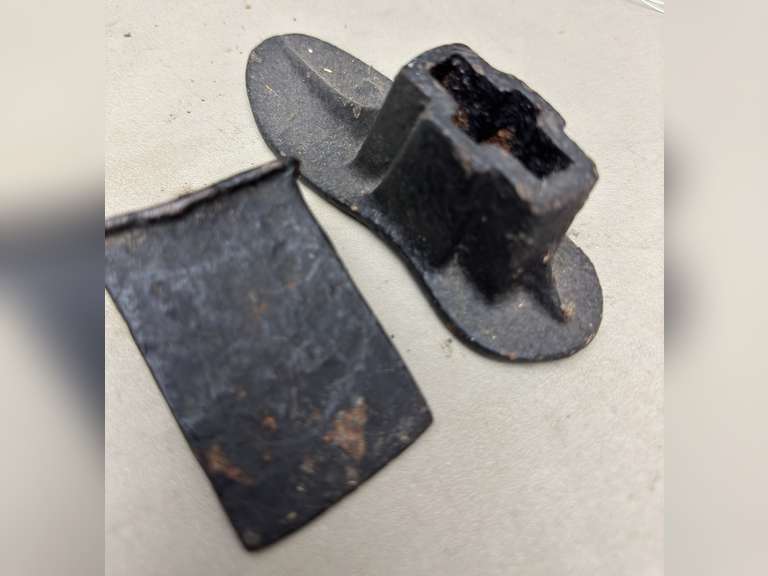 Child’s size shoe last form and cast iron wedge