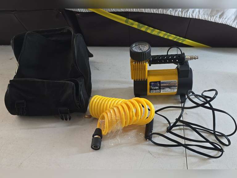 Car lighter air compressor