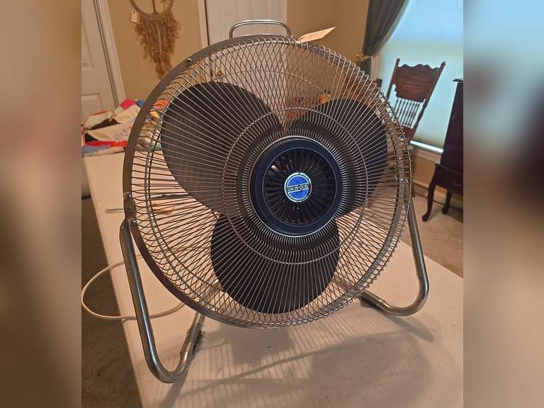 Lakewood floor fan, approx. 20in