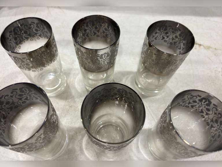 Vintage Queens Luster Glasses