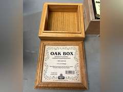 Various cigar/tobacco boxes.