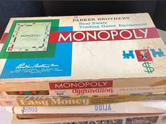 9 Board Games. Not sure they are complete sets.