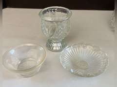 2 Sawtooth Lions Head compote dishes, leaded crystal bowl, salt holder which is cracked and additional clear glass pieces.