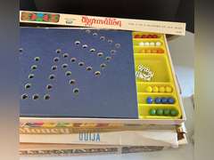 9 Board Games. Not sure they are complete sets.