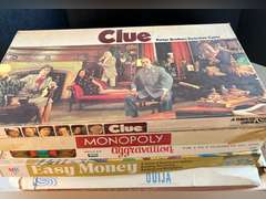 9 Board Games. Not sure they are complete sets.
