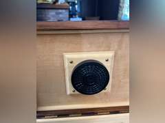 Humidor and cutter. Box is 8“ x 11“ x 3“.